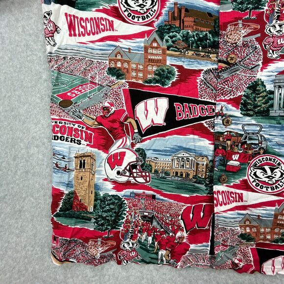 Reyn Spooner Sports Wisconsin Badgers Shirt Mens M Hawaiian Aloha Rayon Campus - Picture 9 of 11